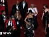 Gli Oscar dicono che gli attori e la scrittura dell’intelligenza artificiale non possono vincere premi