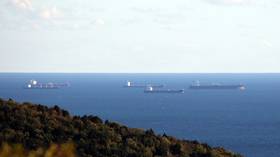 L’UE riflette sulla modifica del tetto massimo del prezzo del petrolio russo – Bloomberg
