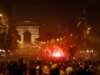 I festeggiamenti per la vittoria della UEFA Champions League del PSG scatenano violenti scontri a Parigi – Video