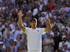 Carlos Alcaraz si ritira da Wimbledon a causa di un infortunio al polso