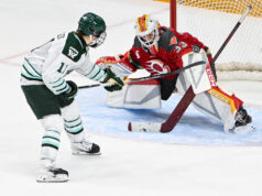 Muller e Rattray segnano a due minuti di distanza mentre la Fleet batte Cost nei playoff PWHL