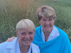 Clare Balding condivide il segreto del lungo matrimonio con la “adorabile” moglie Alice Arnold