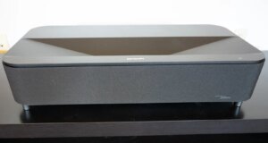 Recensione Epson Lifestudio Grand Plus: colori intensi, supporto Gemini