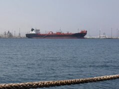 Blackout di massa delle petroliere scuote il Golfo in vista del trasferimento di petrolio di 1,35 milioni di barili durante i colloqui tra Stati Uniti e Iran: ferma