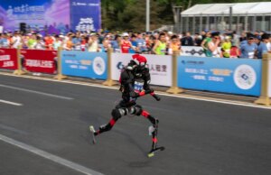 In Cina è illegale licenziare qualcuno per sostituirlo con l’intelligenza artificiale, secondo quanto stabilito dalla corte
