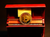 Bitcoin scivola sotto i 75.600 dollari mentre la Fed mantiene i tassi stabili e la domanda di ETF si indebolisce