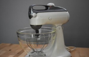 Recensione del robotic da cucina KitchenAid Artisan Plus: piccole aggiunte, grande differenza