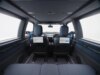 Il nuovo robotaxi Ojai di Waymo sembra fatto per il futuro e ha anche un potenziamento cerebrale