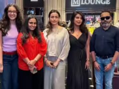 Priyanka esce con Namrata Shirodkar e la figlia Sitara