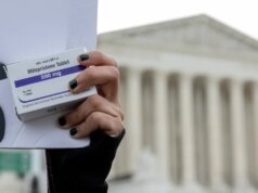 La Corte Suprema continua a mantenere temporaneamente l’accesso postale alla pillola abortiva