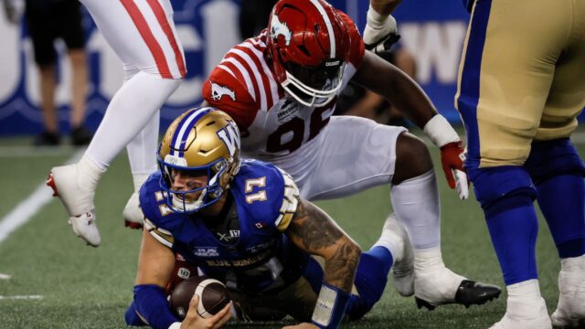 bombers.stampeders.1280.jpg