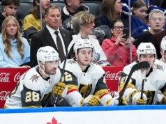 Secondo quanto riferito, i Golden Knights impediscono agli Oilers di intervistare il loro ex allenatore Bruce Cassidy