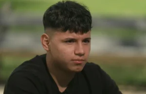 L’adolescente di Chicago detenuto dall’ICE, portato in 6 stati, descrive l’arresto: "Non mi hanno detto il motivo"