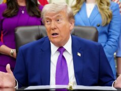 Trump avverte che “il tempo stringe” in Iran: muoviti “velocemente” altrimenti “non rimarrà più nulla”