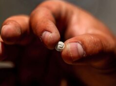 Dottore e figlio accusati di gestire un pericoloso piano di affari collaterali a New York