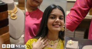 Perché Modi vuole che gli indiani comprino meno oro e facciano meno vacanze all’estero
