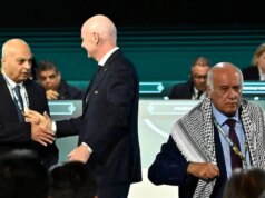 Il dirigente del calcio palestinese si rifiuta di stringere la mano alla controparte israeliana al Congresso della FIFA