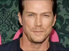 Jason Lewis torna sui social media