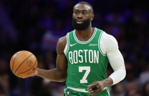 La stella dei Celtics accusa gli arbitri di avere un “ordine del giorno” contro di lui dopo l’uscita dai playoff
