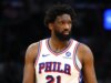 Tiki Barber cube a Joel Embiid di “smetterla di essere una stronza” dopo essersi lamentata della fisicità dei Knicks