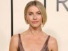 Julianne Hough sfoggia bikini con stampa leopardata e pelle di serpente durante una vacanza tropicale alle Fiji