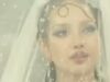 Lisa stupisce il Met Gala con le braccia stampate in 3D