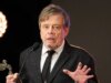 Mark Hamill cancella l’immagine che ritrae Trump deceduto e pubblica una nuova foto per “scusarsi” dopo la reazione negativa