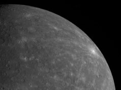 Un singolo impatto di un asteroide potrebbe aver trasportato tutta l’acqua di Mercurio, secondo uno studio