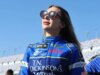 L’autista della NASCAR piange durante uno scioccante incidente in macchina, parcheggia il camion durante la gara e abbandona la serie con rabbia