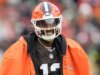 Todd Monken afferma che Shedeur Sanders ha “fatto chilometri” mentre la competizione tra quarterback di Browns si riscalda