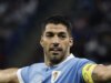 Luis Suarez è stato escluso dalla squadra dell’Uruguay per la Coppa del Mondo per la prima volta dal 2010 mentre si avvicina il ritiro della nazionale