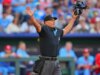 La chiamata di sciopero dell’arbitro della MLB è stata ribaltata dall’ABS lasciando l’annunciatore sbalordito: “Yikes”