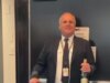 Guarda la celebrazione improvvisata del pensionamento di un pilota di Spirit dopo la chiusura della compagnia aerea