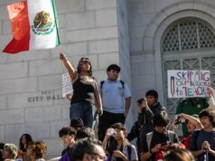 Il disegno di legge della California consentirebbe ai professori immigrati clandestini di continuare a insegnare a distanza agli studenti statunitensi