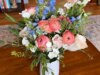 Come mantenere i fiori più freschi per la festa della mamma più a lungo, secondo gli esperti floreali