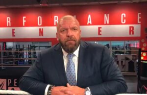 L’ex supervisor e veterano della WWE che lasciò la WWE dieci anni fa ritornò in WWE Backlash e incontrò Triple H