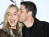 Jason Biggs e Jenny Mollen si separano dopo 18 anni, ma rimangono “in ottimi rapporti”