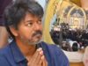 I fan si sono riuniti per Vijay delusi dopo l’annullamento del viaggio