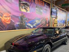 La duplicate dell’auto “Knight Rider” del museo è stata multata per eccesso di velocità. Non è andato da nessuna parte da anni