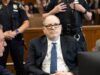 Il giudice dichiara l’annullamento del processo nel nuovo processo per stupro di Harvey Weinstein dopo che la giuria si è bloccata