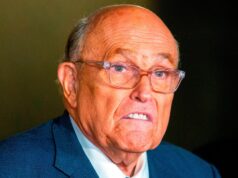 Giuliani torna al suo spettacolo dopo il ricovero per polmonite virale