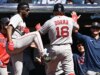 I Crimson Sox usano il grande settimo inning per rovesciare i Guardiani